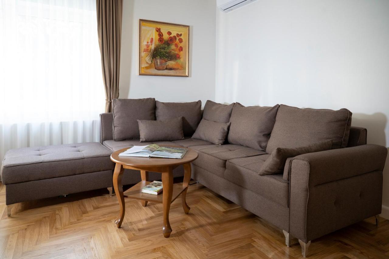 Villa Acacia Kaunas Ngoại thất bức ảnh