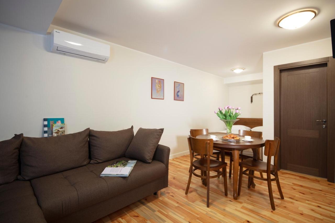 Villa Acacia Kaunas Ngoại thất bức ảnh