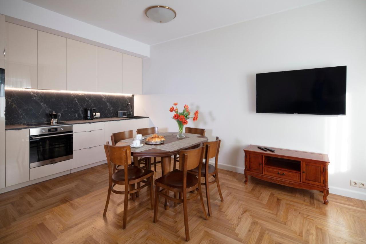 Villa Acacia Kaunas Ngoại thất bức ảnh