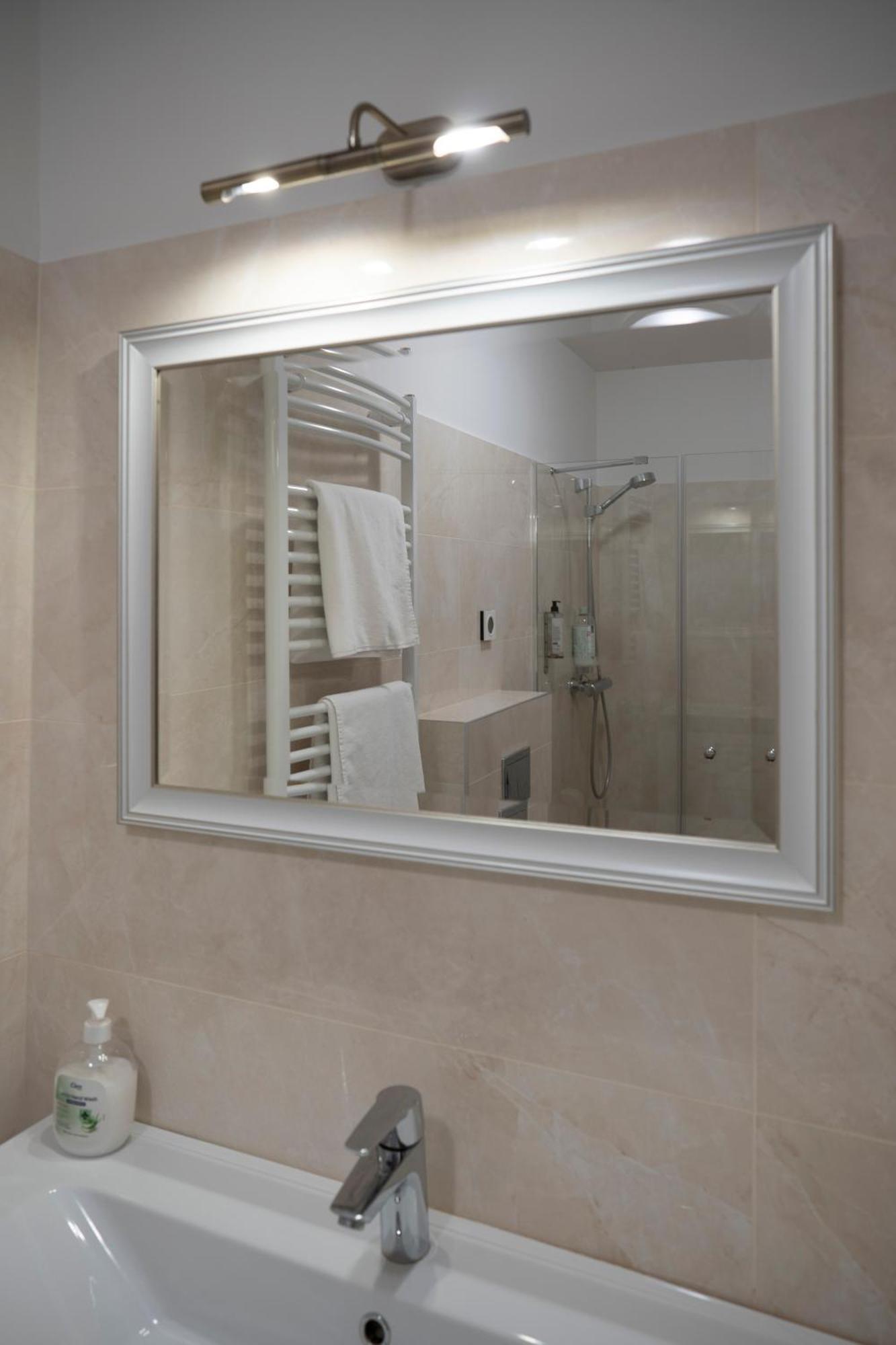 Villa Acacia Kaunas Phòng bức ảnh