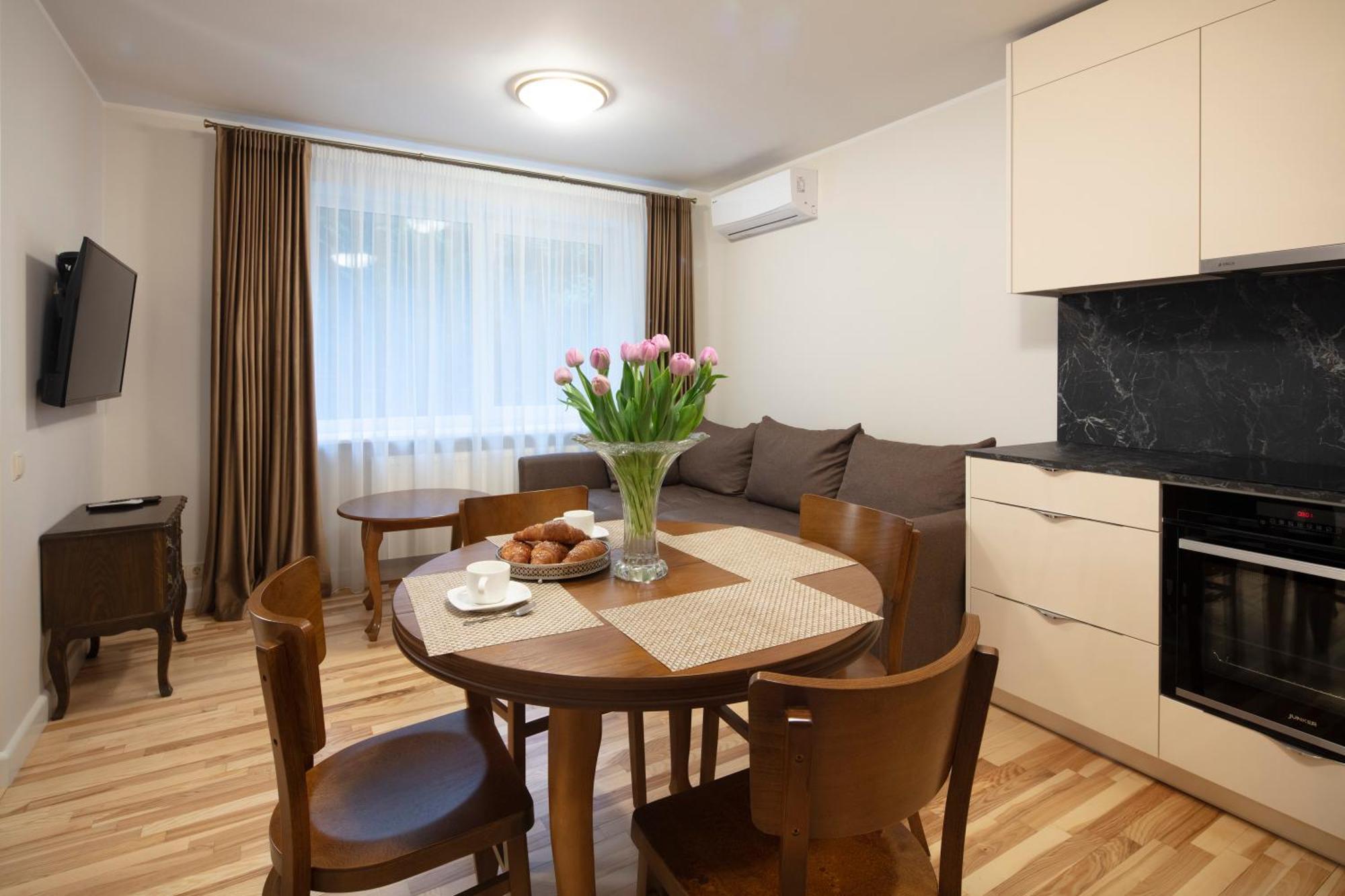 Villa Acacia Kaunas Phòng bức ảnh