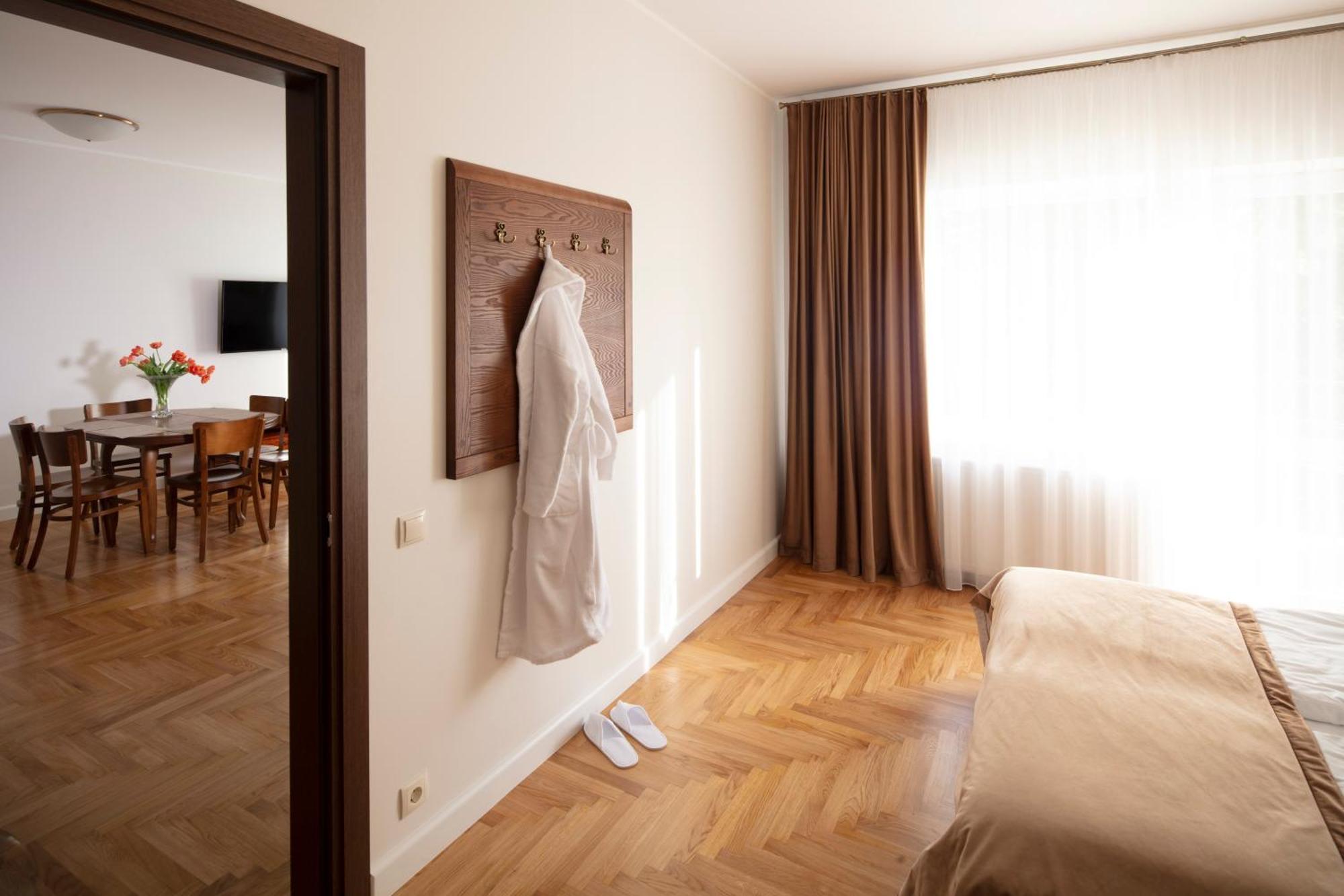 Villa Acacia Kaunas Phòng bức ảnh